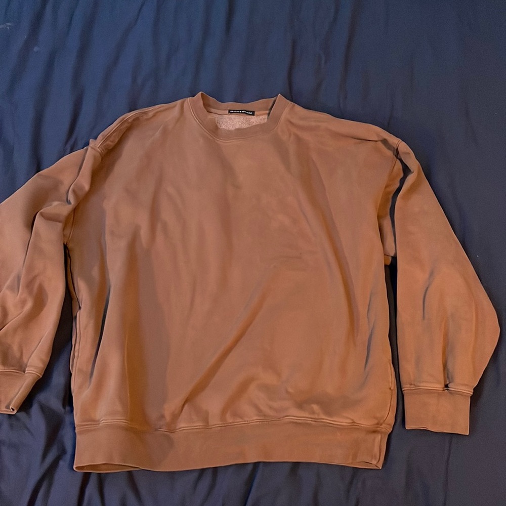 Brandy Melville crewneck